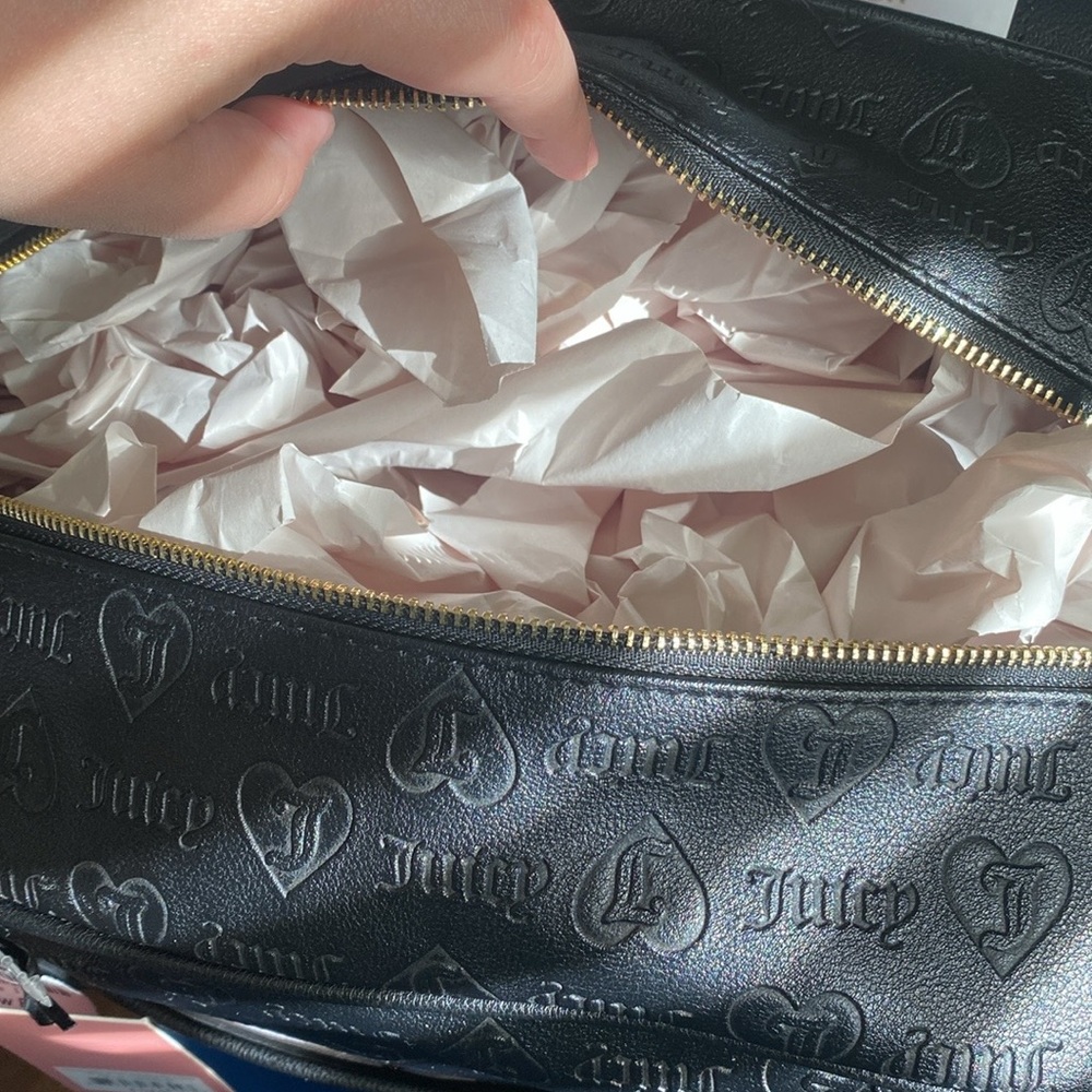 Juicy Couture Liquorice Fashionista Rosie Weekender Travel Bag NWT - Picture 9 of 11